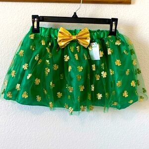 🍀Claire’s Shamrock Tulle Tutu with gold  bow